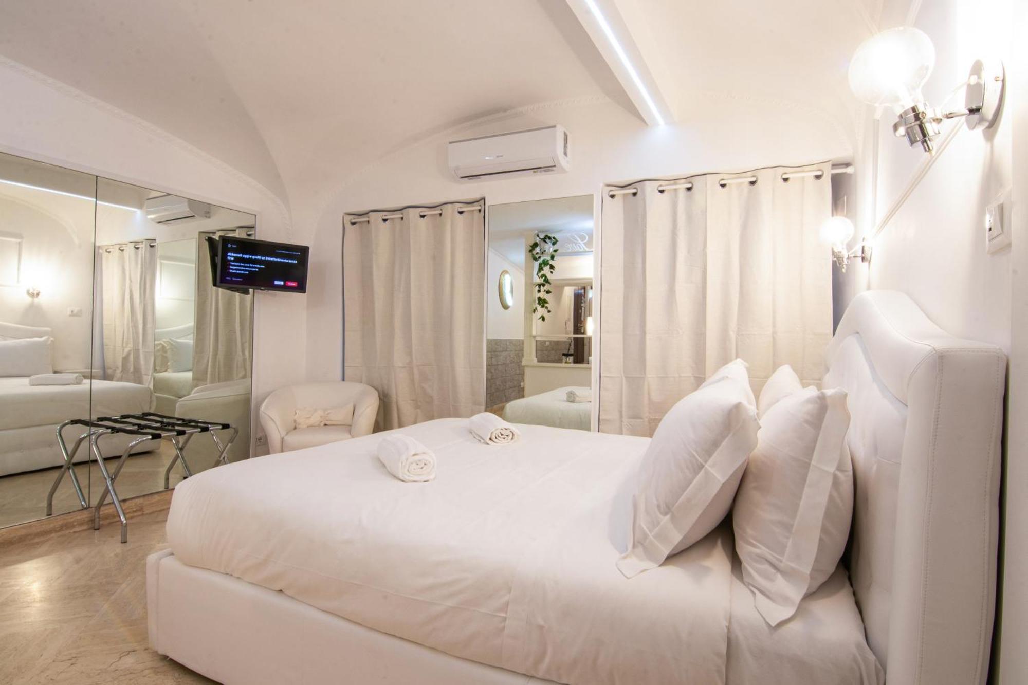 Deluxe Suite Welness Рим Екстериор снимка